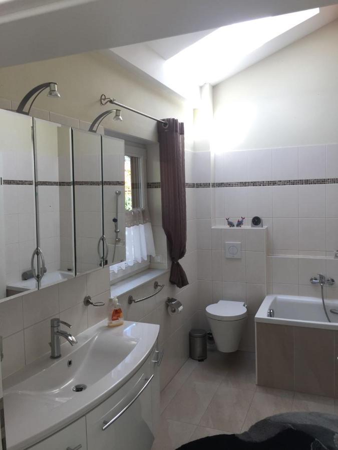 Ruhiges Ferienhaus ヴァンドリッツ エクステリア 写真